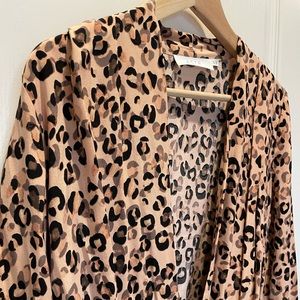 Cheeta print long sleeve top
